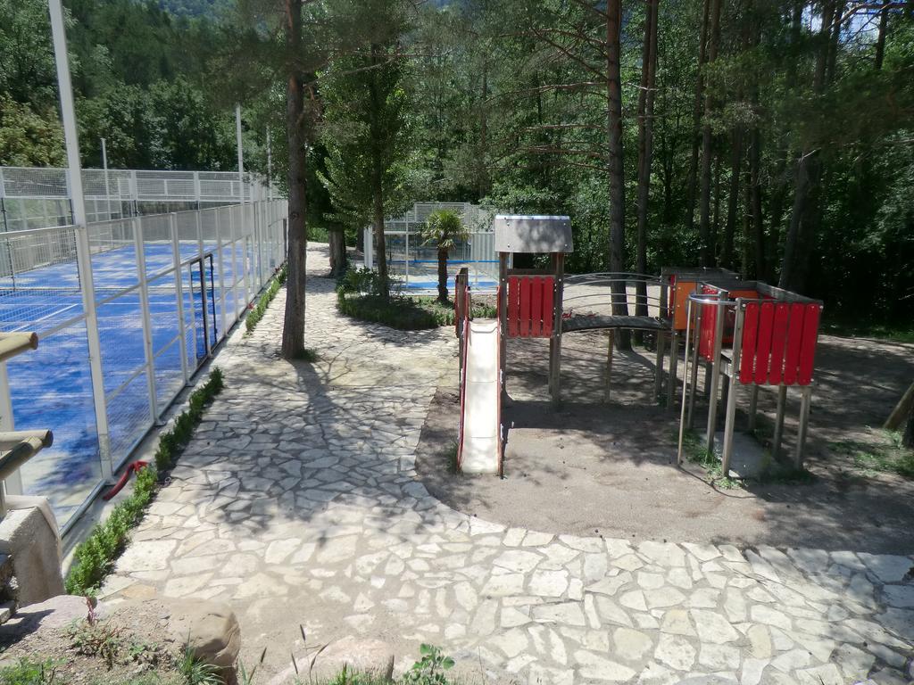 Camping L'Espelt La Pobla de Lillet Exterior photo