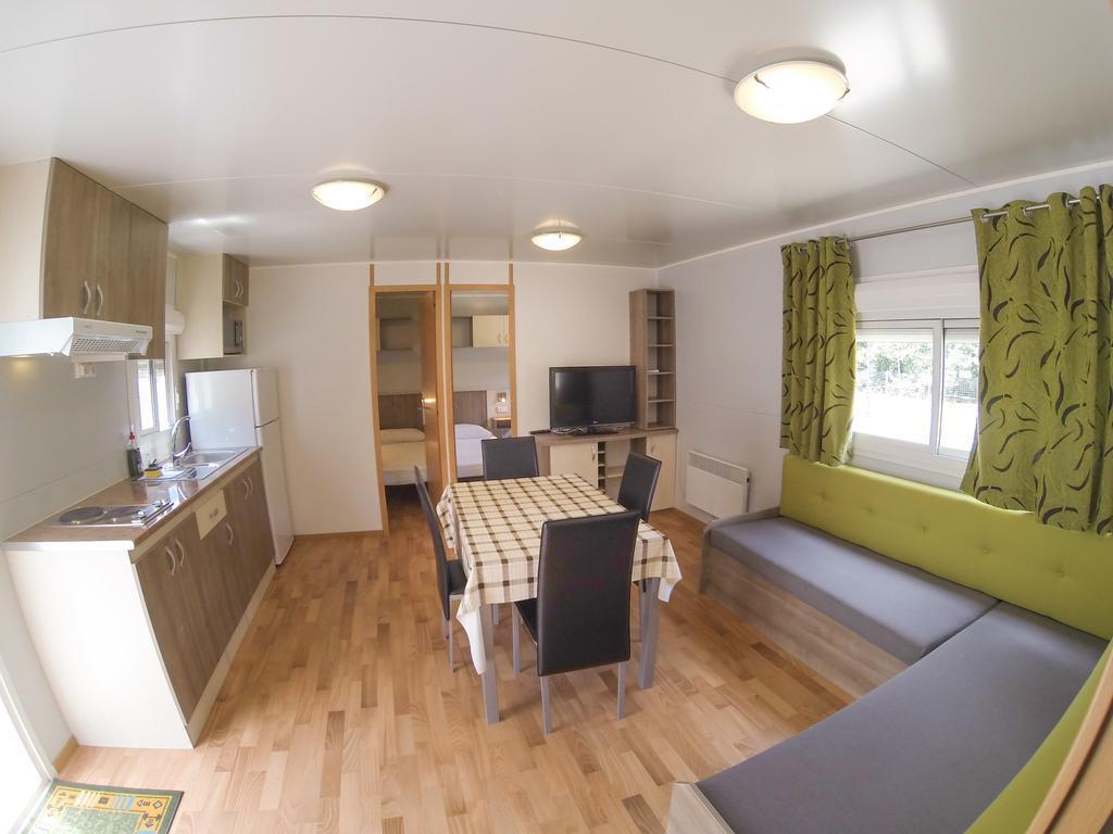 Camping L'Espelt La Pobla de Lillet Room photo