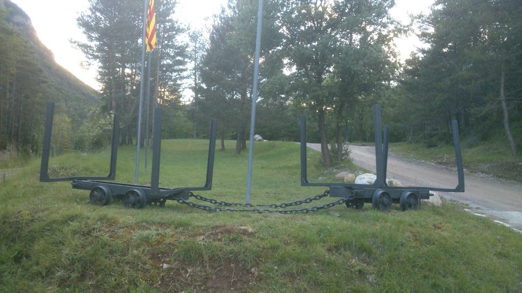 Camping L'Espelt La Pobla de Lillet Exterior photo
