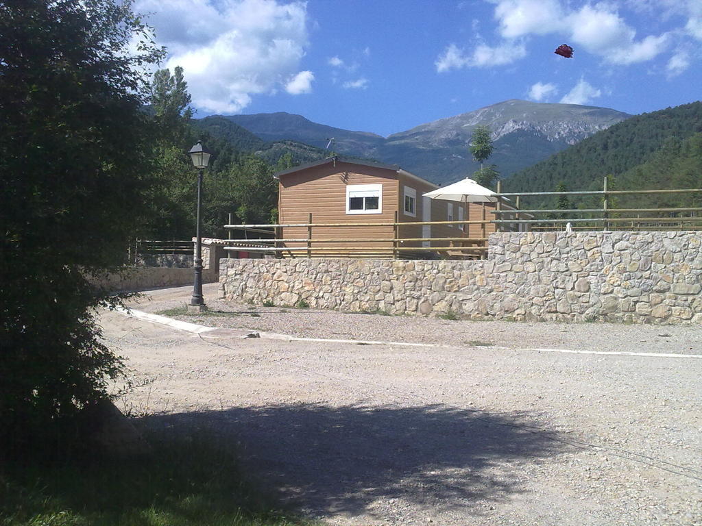 Camping L'Espelt La Pobla de Lillet Exterior photo