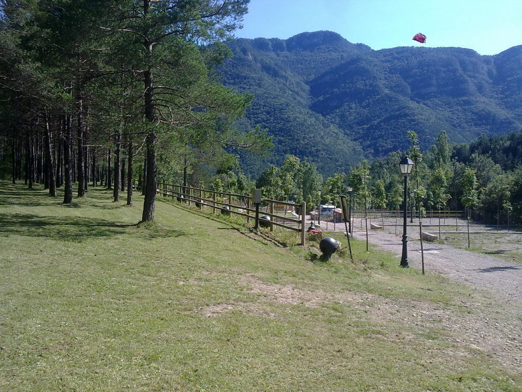 Camping L'Espelt La Pobla de Lillet Exterior photo